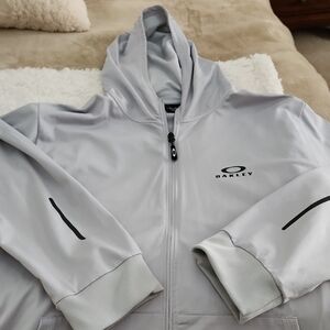 Men's Oakley Light Gray Performance Hoodie